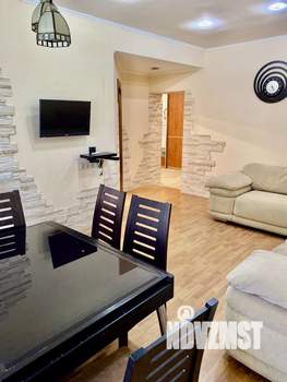 3-к квартира, вторичка, 75м2, 1/3 этаж