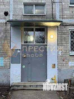 2-к квартира, вторичка, 42м2, 1/5 этаж
