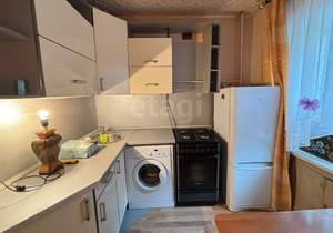 2-к квартира, вторичка, 43м2, 1/4 этаж