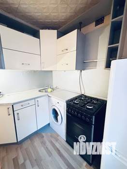 2-к квартира, вторичка, 43м2, 1/4 этаж